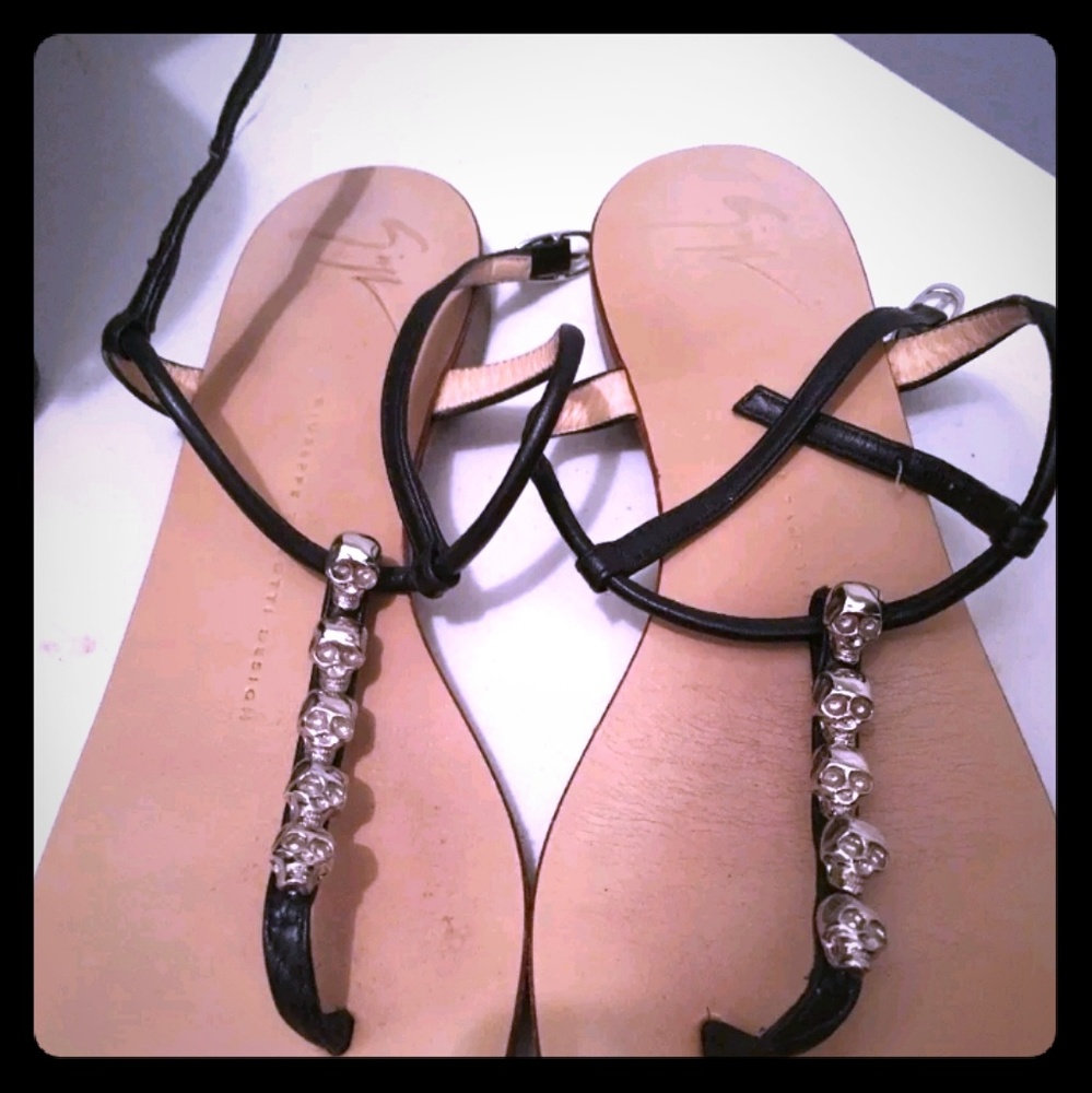 Giuseppe zanotti skull sandals